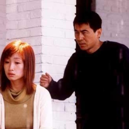 日本女人与动物